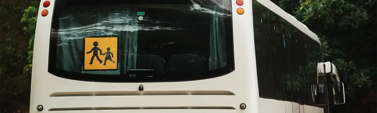 Se incrementa el número de autobuses escolares que no cumplen las normas